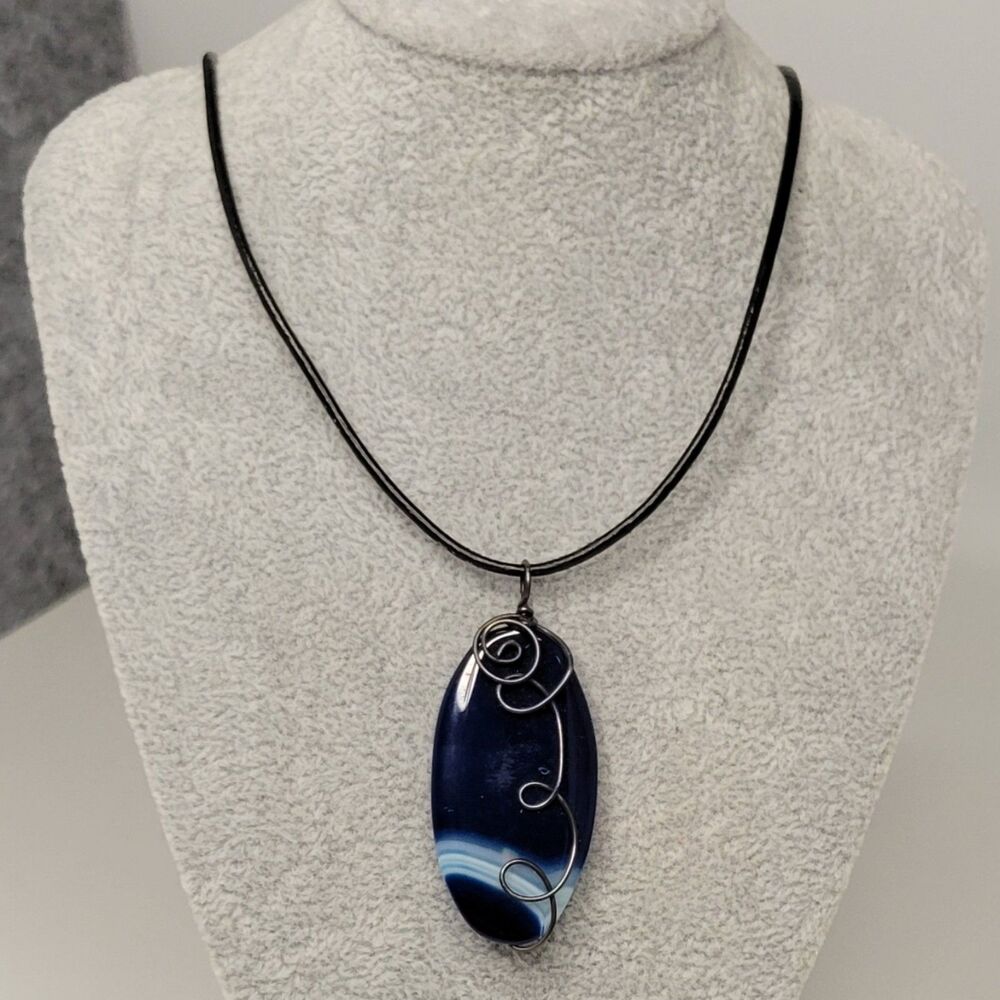 New! Blue Agate Necklace